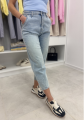 Spodnie-jeansowe-damskie-typu-balloon-jasny-denim (8).png