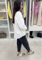 Katana-jeans-damska-oversize-z-przetarcami (19).png