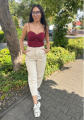 Biale-body-modelujace-na-cienkich-ramiaczkach-z-usztywnianym-biustem (1).png